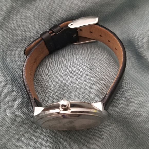 Kenneth Cole leather watch - Picture 4 of 6